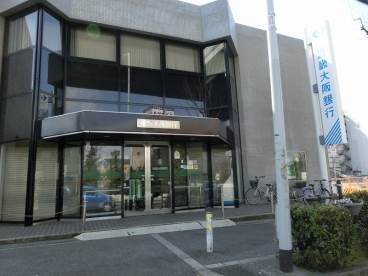 銀行